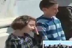 Κατάθεση στεφάνου από μέλη του ΕΠΑΜ (video)