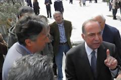 Δεν άφησαν τον υφυπουργό να ανέβει στην εξέδρα στο Αργοστόλι