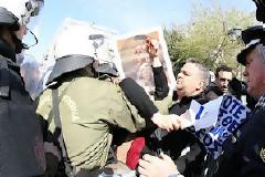 Παρελάσεις: επεισόδια παρά τα δρακόντεια μετρά