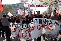 Και τούτη η παρέλαση ήταν του λαού!  Κάτω το μαύρο μέτωπο κυβέρνησης - ΕΕ και ΔΝΤ