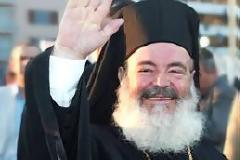 Μήνυμα αναγνώστη: Σήκω ρε Χριστόδουλε!