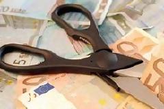 Συντάξεις: «Ψαλίδι» επικουρικών αναδρομικά από Ιανουάριο