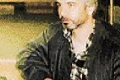 Συνεργάτης των αδελφών Παλαιοκώστα ο άνδρας που προσπάθησε να μπει στα γραφεία του Jumbo..(Βίντεο)