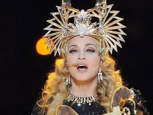 Φωτογραφία για Η Madonna τα βάζει με την εκκλησία της Ρωσίας