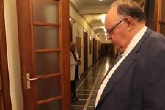 Στο δρόμου του Πάγκαλου και της… αποχώρησης