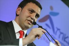 VIDEO: Ο Κικίλιας αποκαλύπτει από που προέρχεται το νέο σλόγκαν του...ΠΑΣΟΚ!