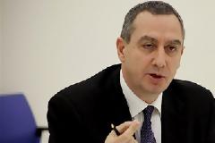 Ο Μιχελάκης καταγγέλει 