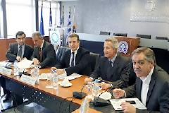 ΠΑΠΑΤΖΗΣ...