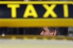 Πρόταση για αλλαγές στο νόμο για τα ταξί