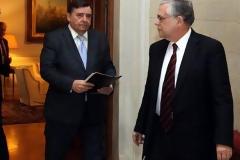 Ο λαγός Καρατζαφερης αποκάλεσε Παράρτημα του Σαμαρά τον Καμμένο! ! !