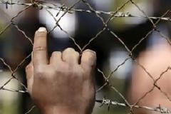 Απορία αναγνώστη για τα στρατόπεδα συγκέντρωσης λαθρομεταναστών