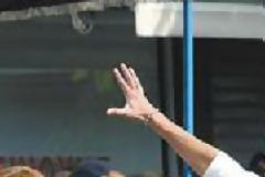 VIDEO: Αποβολές για τη μούντζα εσείς, κατάληψη εμείς!