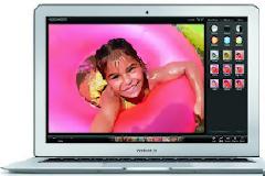 Υπολογιστής Mac με τρεις επιλογές δώρου από το iStorm