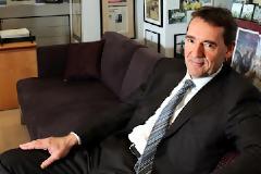 Ο Πρόεδρος της Goldman Sachs λέει ότι οι Έλληνες έπρεπε να δουλέψουν προσωρινά στη Γερμανία!