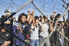 Σχετικά με: Αναγνώστρια εξηγεί ότι κανένας Αθηναίος δεν ρωτήθηκε για τους λαθρομετανάστες