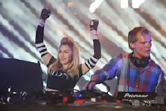 Η Madonna και η γκάφα με τα ναρκωτικά!!