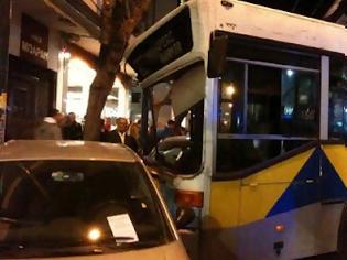 Φωτογραφία για Τρελή κούρσα λεωφορείου στο Παγκράτι...