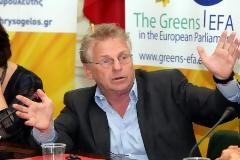 «Οι Έλληνες πρέπει τώρα να αξιοποιήσουν την ευφυΐα και τη δημιουργικότητά τους»
