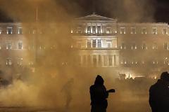 WALL STREET JOURNAL: ''ΒΛΕΠΕΙ'' ΣΚΗΝΕΣ ΧΑΟΥΣ ΣΤΗΝ ΕΛΛΑΔΑ