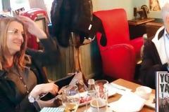 Πρωτοσέλιδο στην Hürriyet ο Παπανδρέου