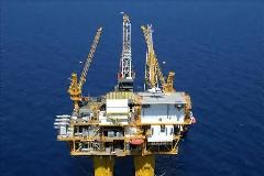 ΗΠΑ: Αύξηση μεγαλύτερη των εκτιμήσεων στα αποθέματα αργού