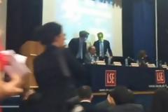 Έλληνες φοιτητές... έκραξαν τον Τόμσεν