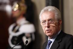«Η ύφεση θα συνεχιστεί όλο το 2012»
