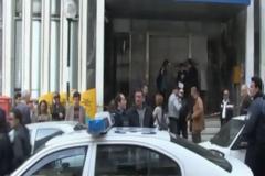 Στη ΓΑΔΑ ο 36χρονος που σκότωσε την μητέρα 2 παιδιών ..υπάλληλο των ΕΛΤΑ