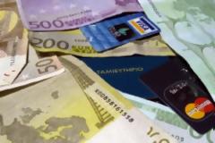 Αποσύρεται η τροπολογία για τα υπερχρεωμένα νοικοκυριά