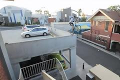 Το είδαμε και αυτό.!!!! Parkour με ποδήλατο έχετε δεί...; ΔΕΙΤΕ ΝΑ ΠΑΘΕΤΕ ΤΗΝ ΠΛΑΚΑ ΣΑΣ [VID]