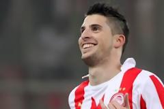Δεν φεύγει ο Μιραλάς