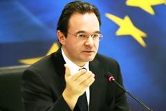 Πόρισμα για γέλια της εξεταστικής. Ο Παπακωνσταντίνου όχι μόνο δεν φταίειαλλά έδρασε ακαριαία, έγκαιρα και σωστά