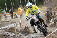 Δήλωσε συμμετοχή στη διεθνή διοργάνωση ISDE(International Six Days Enduro) στο Sachsenring της Γερμανίας και οδήγησε δίπλα σε κορυφαίους αναβάτες με την υποστήριξη της Husaberg