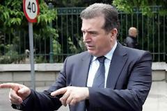ΤΙ ΚΑΡΑΓΚΙΟΖΗΣ ΘΕΕ ΜΟΥ...