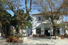 Ως έργα αναγέννησης στα εγκαταλελειμμένα χωριά οι δήμοι της Ηπείρου θεωρούν τις πλατείες!