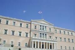Ψάχνουν πώς θα φουλάρουν οι υποψήφιοι βουλευτές!