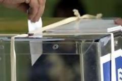 Αναγνώστης επιτίθεται σε όσους ψηφίζουν ΠΑΣΟΚ-ΝΔ