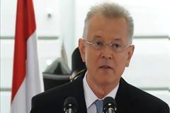 Aρνείται να παραιτηθεί λόγω του σκανδάλου λογοκλοπής
