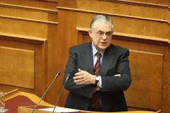 Νέο «άδειασμα» του Μπαμπινιώτη: Ο νόμος για τα ΑΕΙ θα εφαρμοστεί