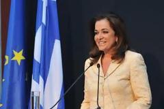Ντόρα Μπακογιάννη: κ. Σαμαρά, δεν είναι πολιτική να παίρνεις πίσω τους Τζάμπα μάγκες
