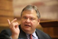 «Με λένε Βαγγέλη» διαμηνύει ο Βενιζέλος προς κορυφαίους του ΠΑΣΟΚ και ΝΔ