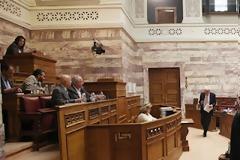 Επανακατατίθεται ως τη Μ. Εβδομάδα η ρύθμιση για τους υπερχρεωμένους