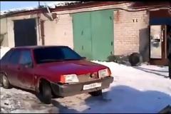 Το βλέπετε αυτό το Lada; Δεν πάει με τίποτα ο νου σας το τί πρόκειται να πάθει...ΒΙΝΤΕΟ!!!
