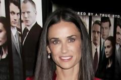 Τέλος συνεργασίας Demi Moore- Helena Rubinstein!