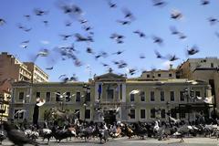 Οι Τράπεζες μεταξύ 
