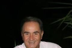 Με το Μνημόνιο και το ευρώ ή ενάντια στο Μνημόνιο και έξω από το ευρώ.