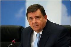 Τρόφιμα μοίρασε στον Άγιo Παντελεήμονα ο Γ.Καρατζαφέρης