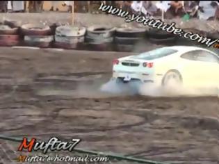 Φωτογραφία για Ferrari Donuts Burnout... Μια εντυπωσιακή Ferrari F430 δίνει ρέστα! (VID)