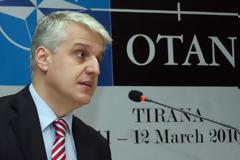 Πρώην πρωθυπουργός της Αλβανίας: Κακώς η Ελλάδα «μακεδονοποιεί» την εξωτερικής της πολιτική!