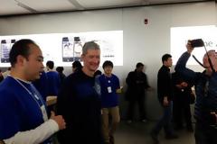 Ο βασιλιάς της Apple πάει... Κίνα
